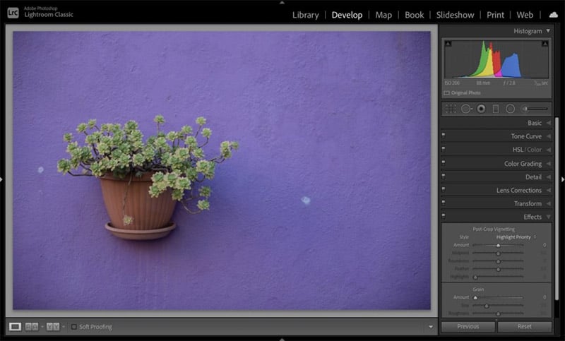 How to Remove Lens Vignetting in Lightroom